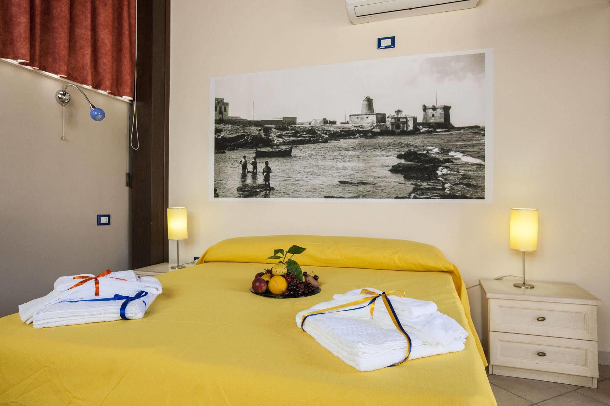 Residence Cortile Merce Trapani Kültér fotó